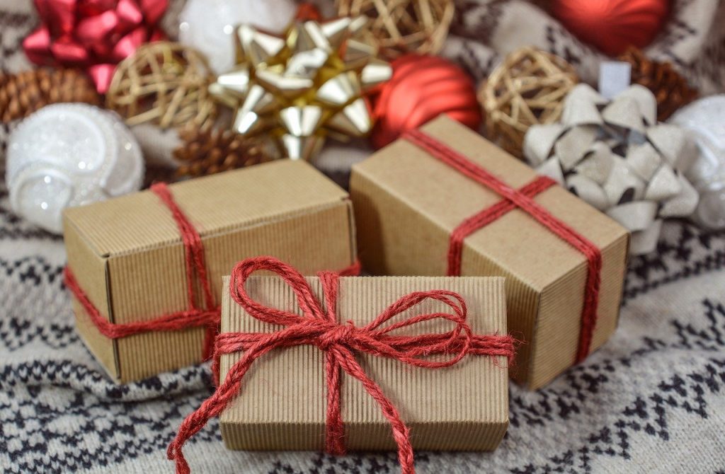 Five Tips For Maximizing Your Closet Space For The Holidays