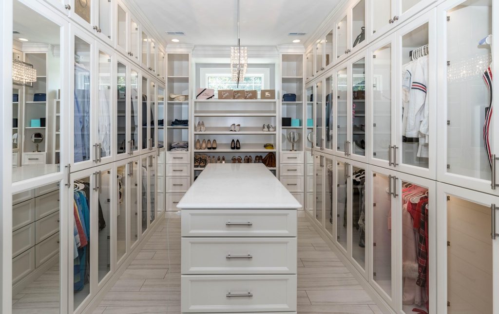 custom closet-organizer-systems walk in closet